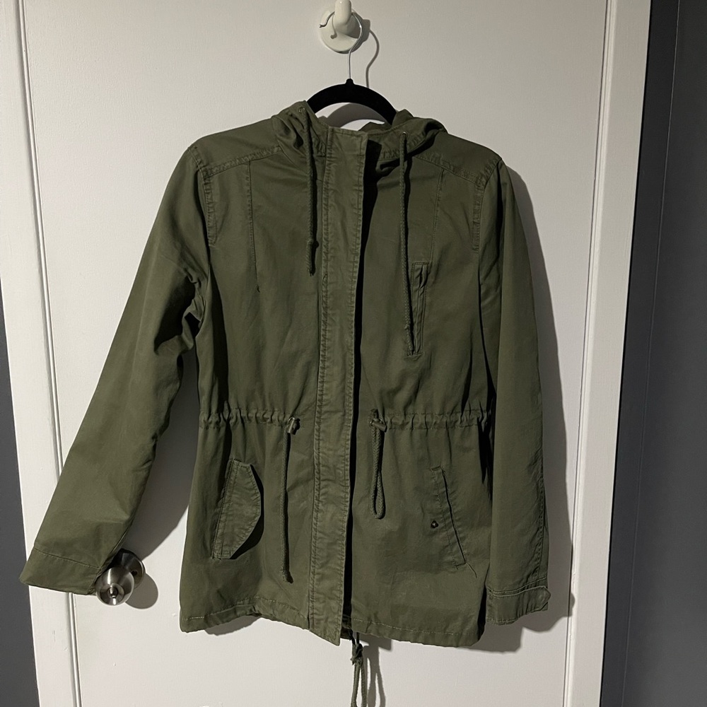 Army green jacket, super confortable!
